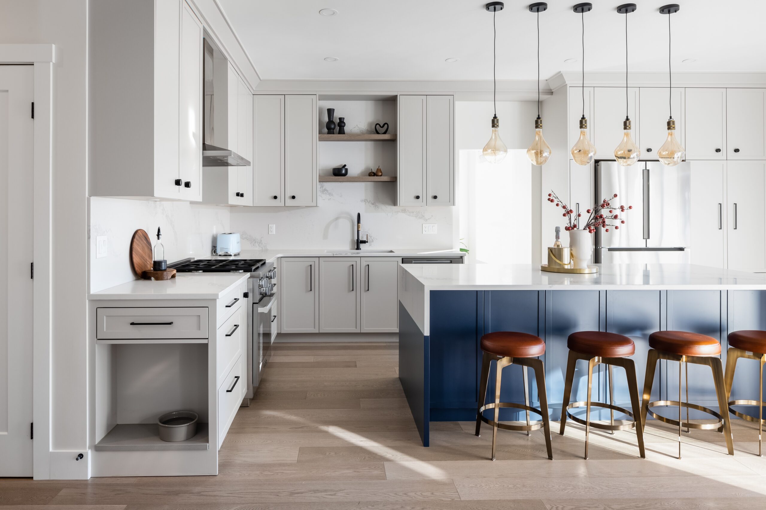 Hettcreek Drive Port Moody 1 08 2 scaled